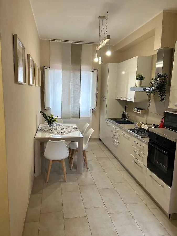 Holiday House Katane Aeroporto di Catania Fontana Rossa Appartamento