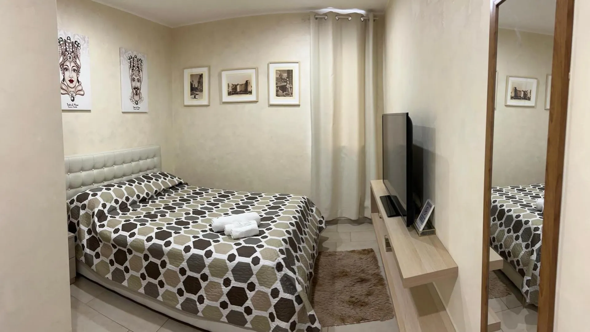 Appartamento Holiday House Katane Aeroporto di Catania Fontana Rossa